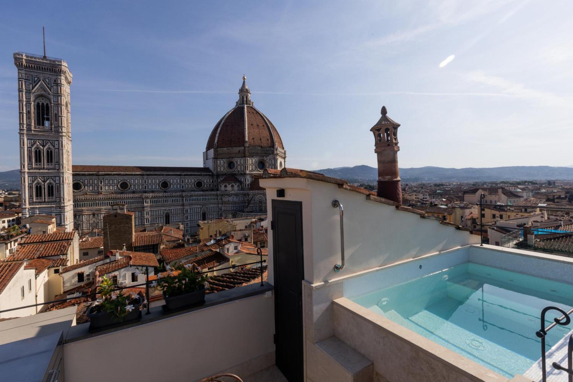 Donati Luxury Tower Suites Florencia Exterior foto